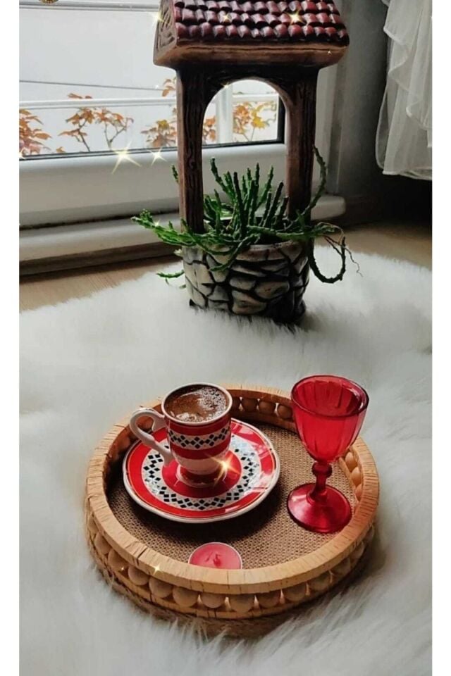 Dekoratif El Yapımı Tek Kişilik Bohem Tarz Hasır Sunum Tepsisi