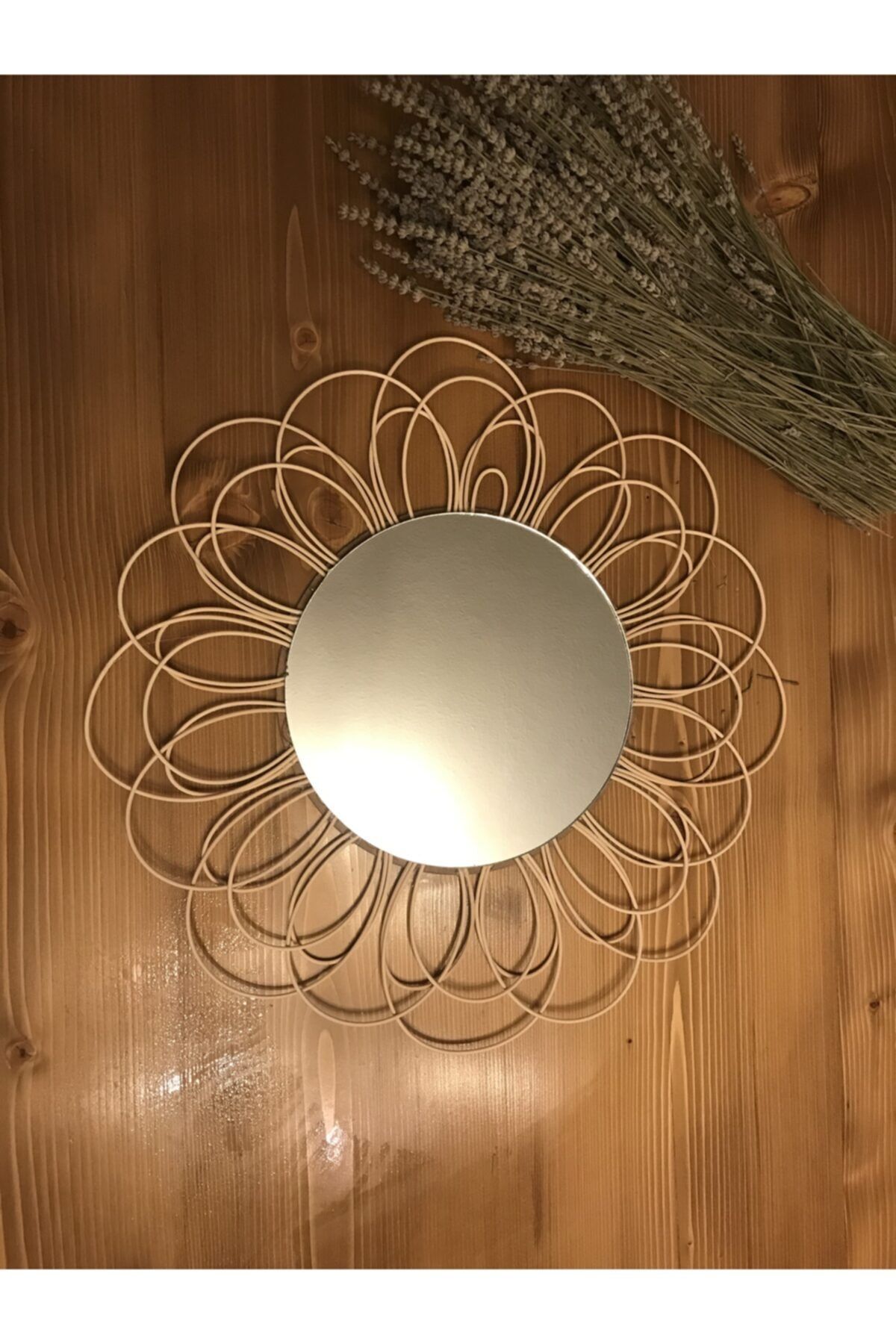 Rattan Ayna